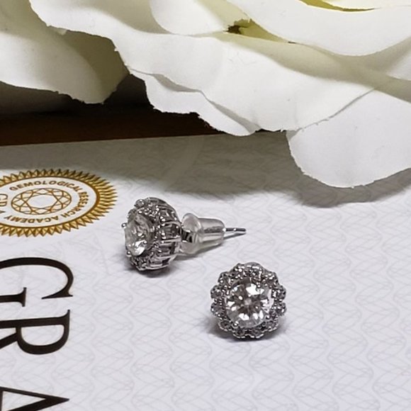 Luxury Bridal Wedding One Carat per Pair Moissanite Stud Earrings, 925 Silver - Picture 3 of 6